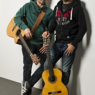 Τα Κίτρινα Ποδήλατα στο Passport